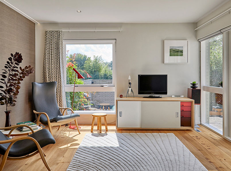 Taplow Media Cabinet<br />Interior by Slightly Quirky Ltd