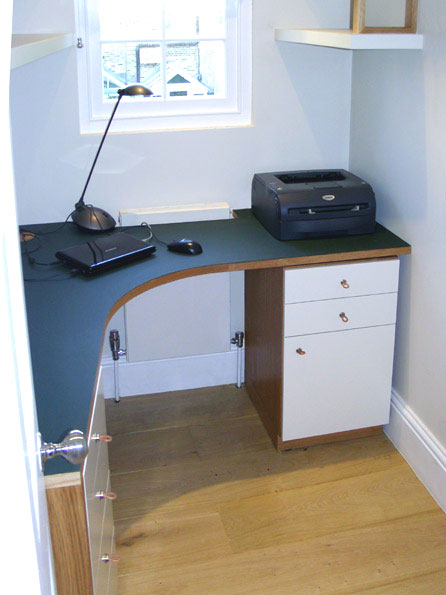 Iamoni Study<br />Oak, lino & sprayed finish